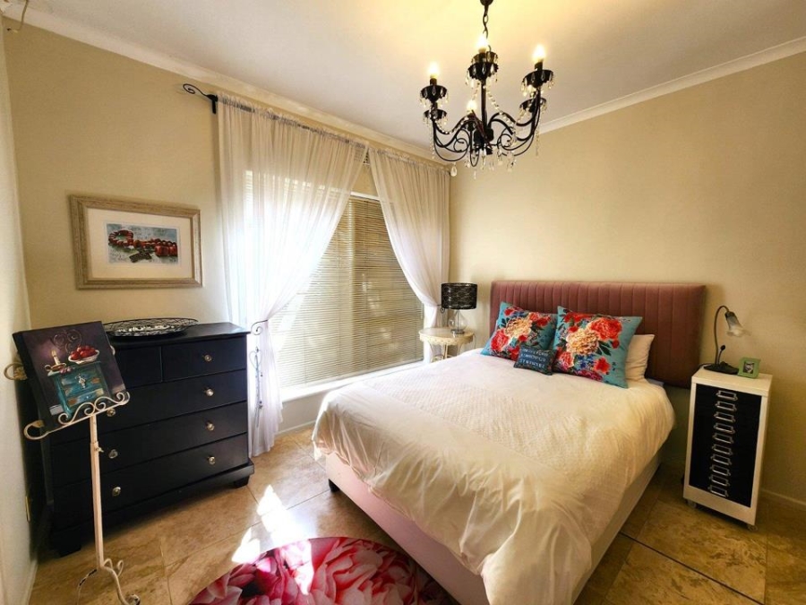 4 Bedroom Property for Sale in Panorama Western Cape